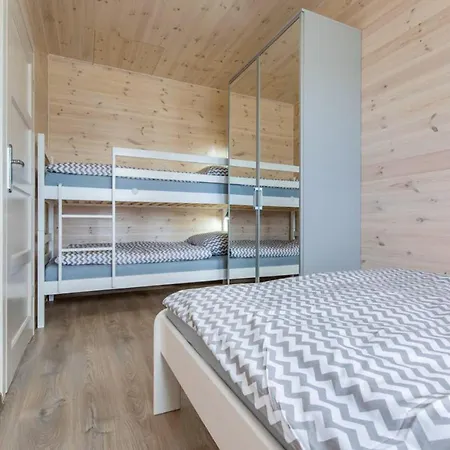 Tolles Haus In Mit Wlan Krynica Morska